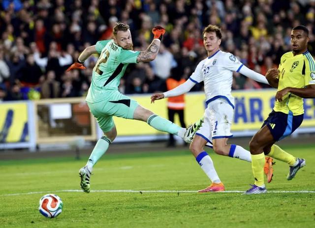 华体会官方网站入口-每体：切尔西、热刺、拜仁、巴萨等队关注霍芬海姆的阿斯拉尼