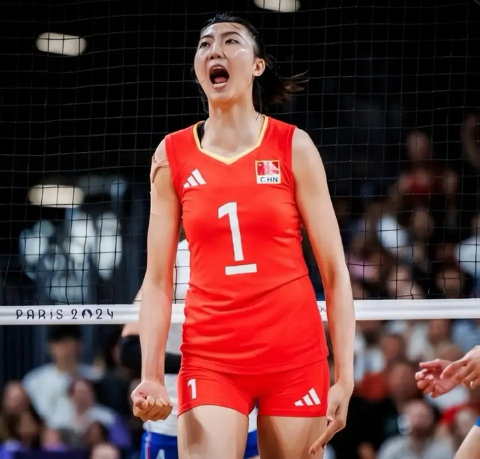 留洋传闻引爆！袁心玥或赴美国联赛，女排最缺的大副攻要回来了？|中国女排|天津女排|退役|球迷|赛场_新浪体育_新浪新闻