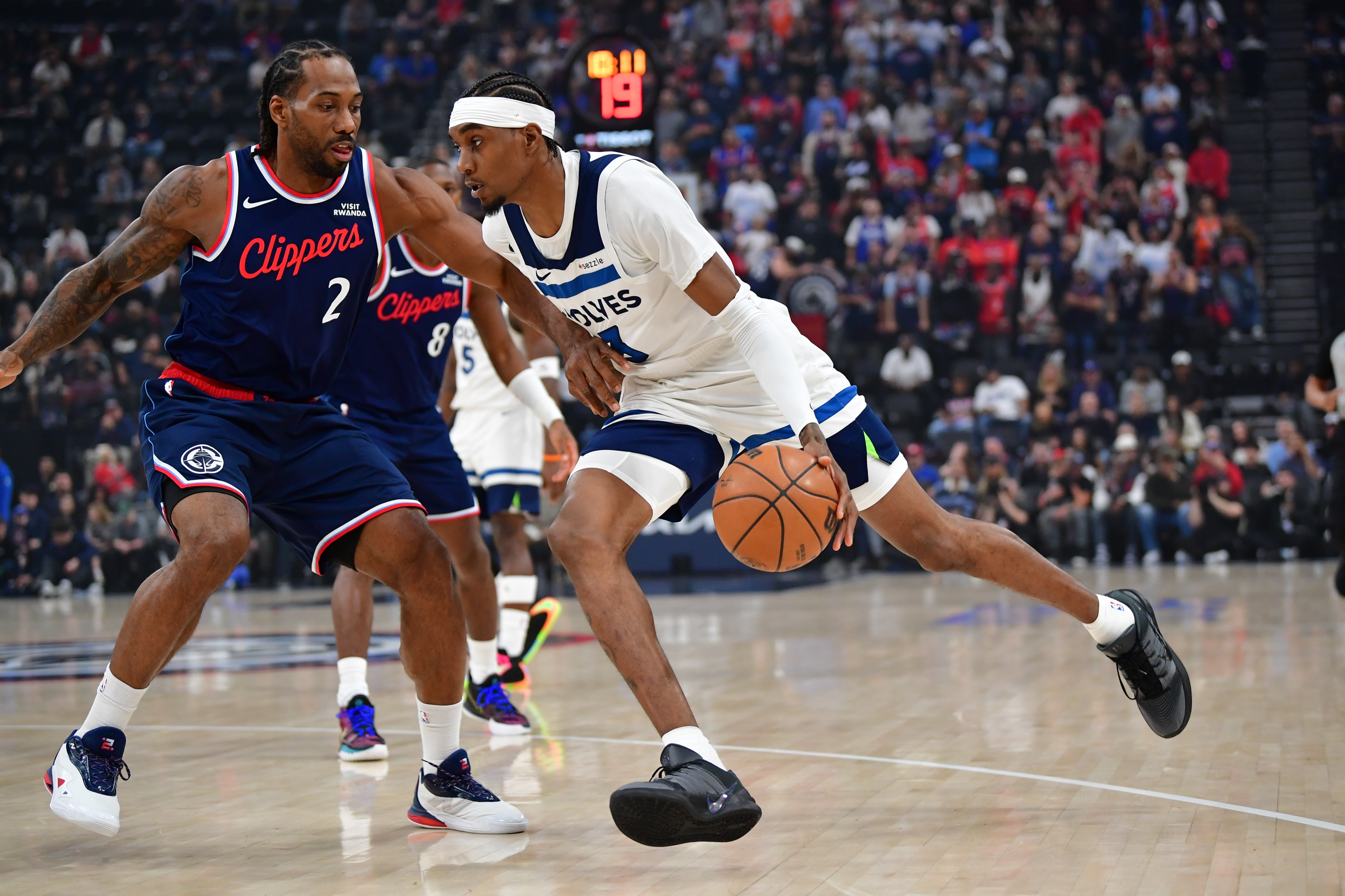 华体会体育最新登录地址-听说你很能防？伦纳德近2次面对麦丹 场均43分&amp;三分命中率55.0%